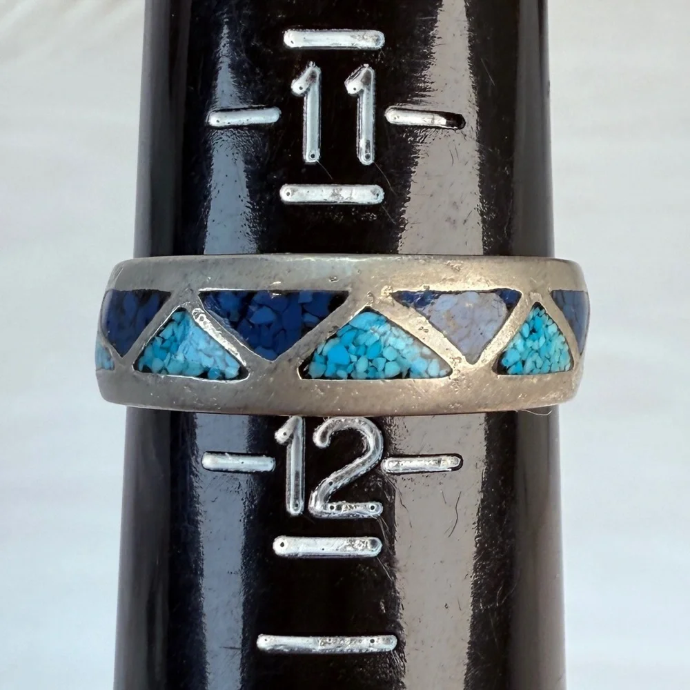 Vintage unisex size 11 1/4 southwestern silvertone blue ring